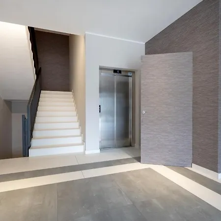 Urban Penthouse Terrace With Parking Bari